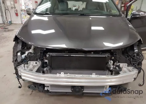 2018 Chrysler Pacifica Hybrid Limited z USA, uszkodzony, nr VIN 2C4RC1N72JR130895